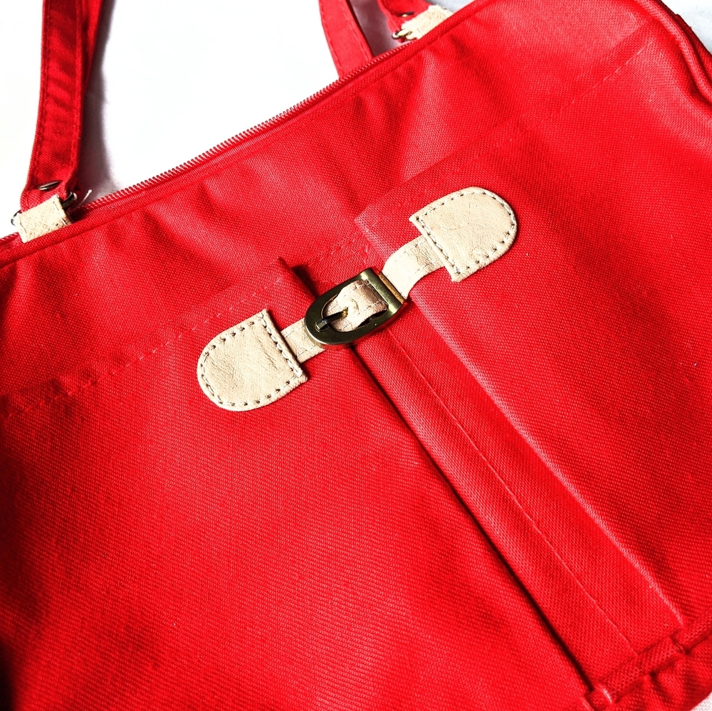 Y2K Vegan Purse. 10" x 8" w 10" straps.